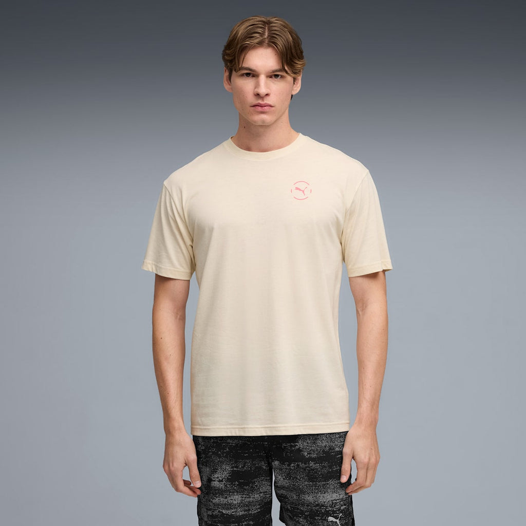 Run Club Relaxed Graphic Tee Men - Alpine Snow model image