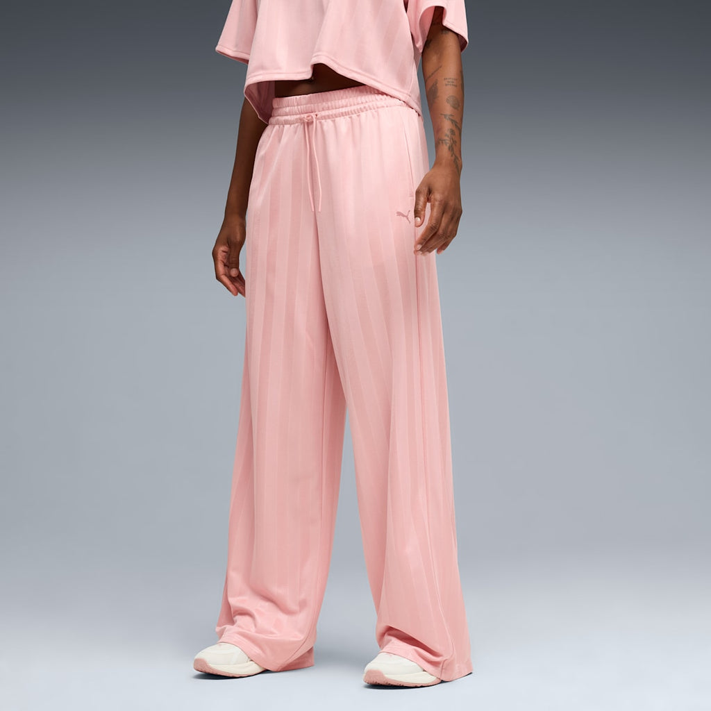 PUMA League Wide-Leg Pants Women - Rosy Outlook model image
