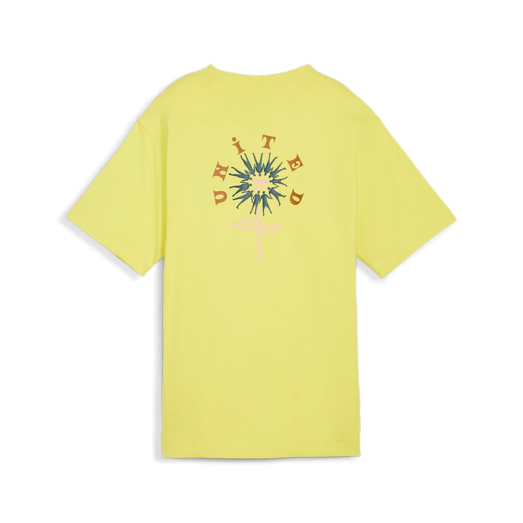 DOWNTOWN Relaxed Graphic Tee Lime Sheen model image