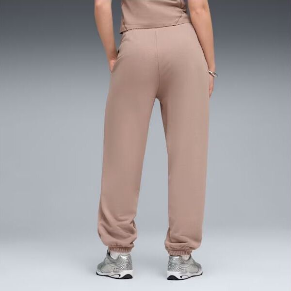 Wardrobe Essentials Women's Relaxed Sweatpants - Sandstone - back model view