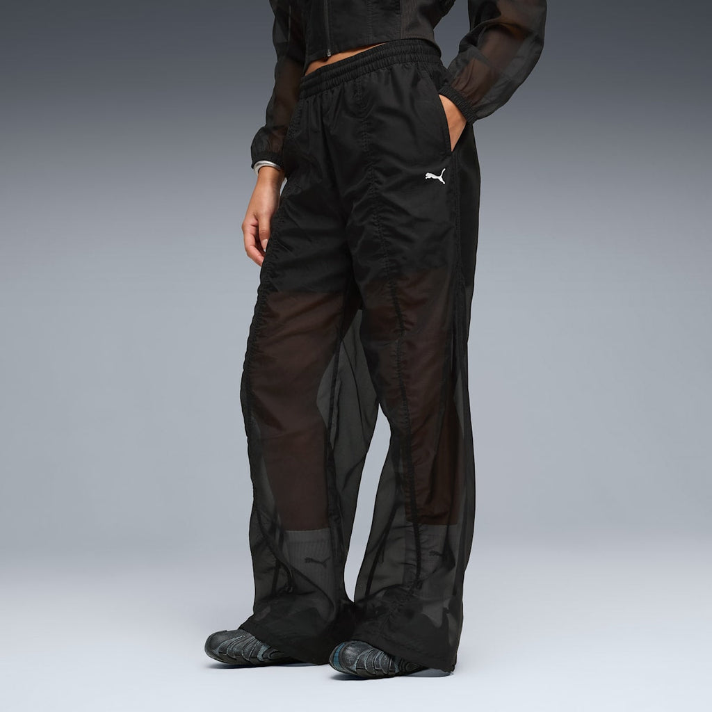 DARE TO Woven Pants Women - PUMA Black model image