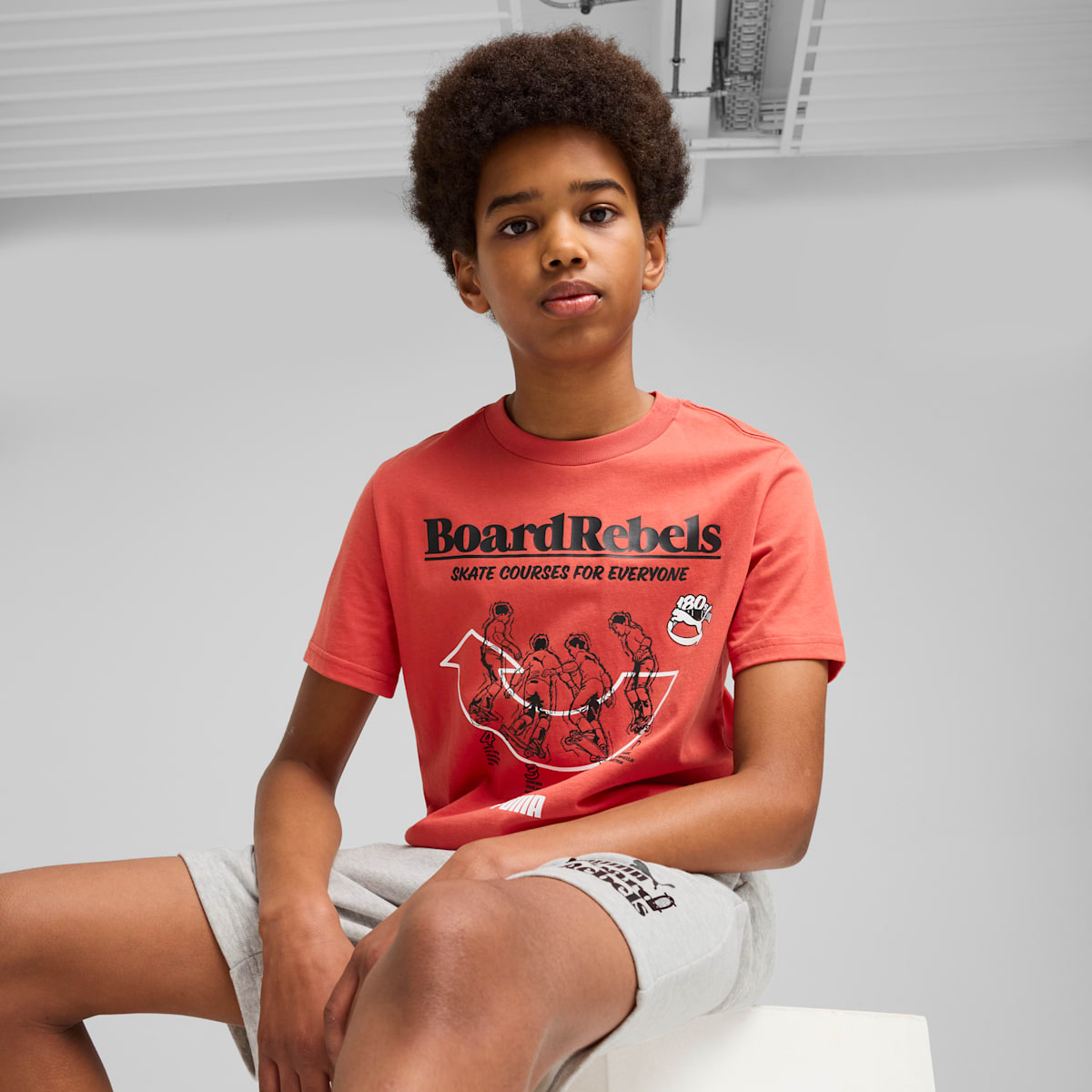 MID90S Graphic Tee I B Red Fire model image