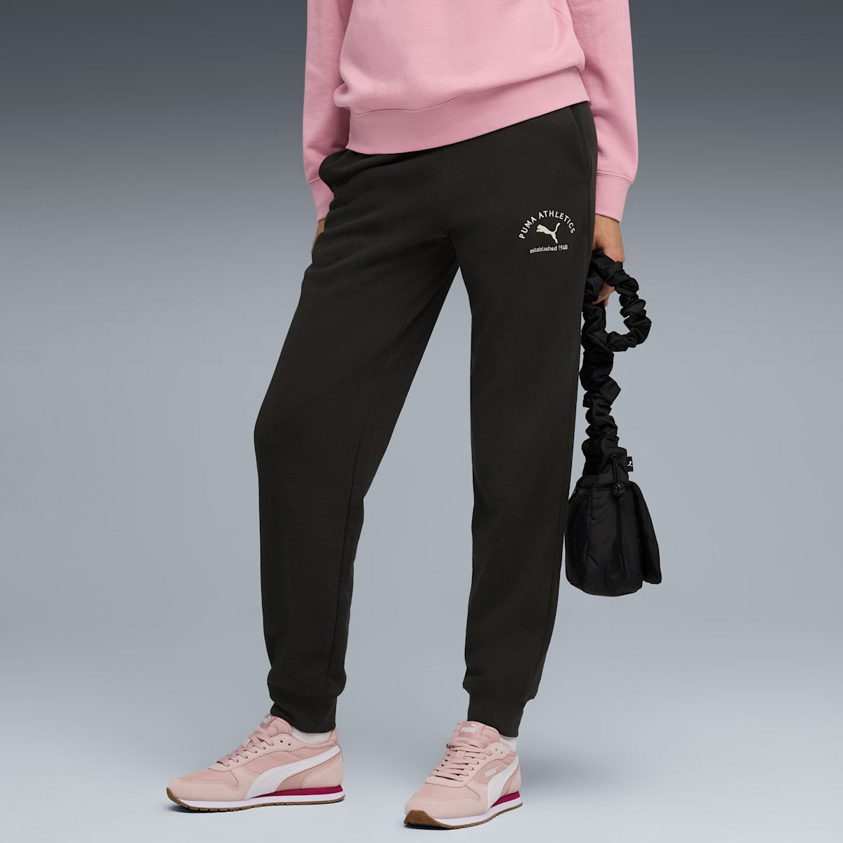 PUMA CLASS Comfort Sweatpants TR cl PUMA model image
