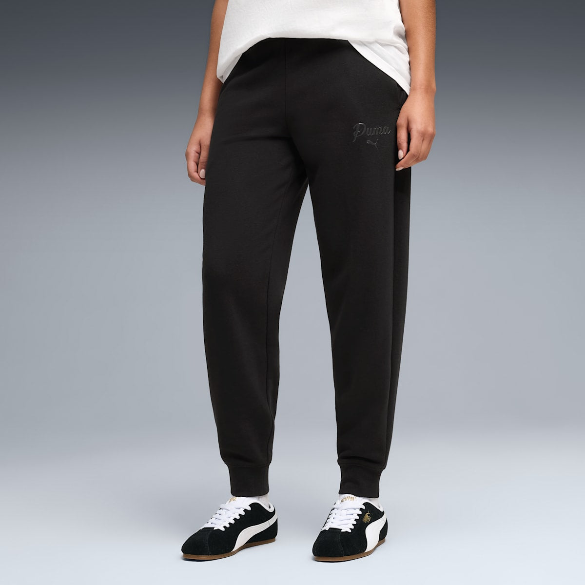 Essentials Script Comfort Sweatpants Women - PUMA Black model image