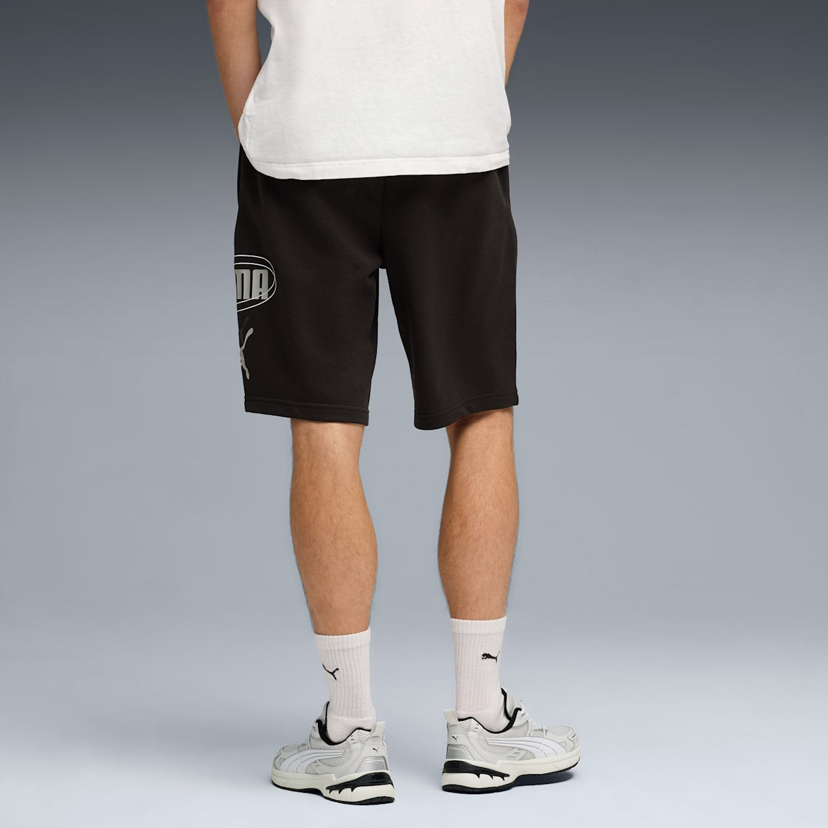 ESS LOGO LAB Story 1 Shorts 10" TR Men - PUMA Black - model-side