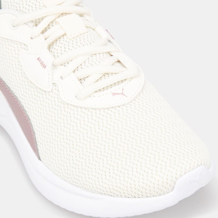 Women’s Resolve shose
