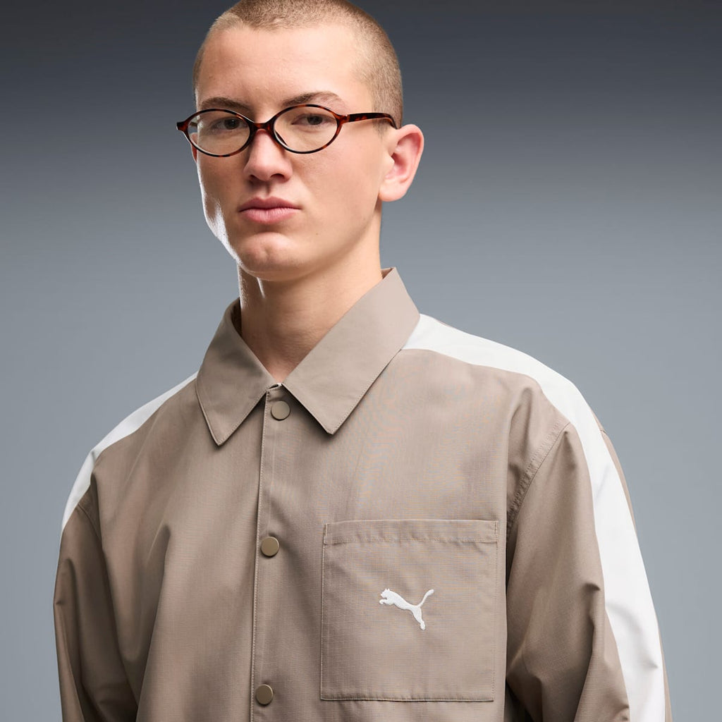 T7 Relaxed Overshirt Men - Mouse Gray - on model