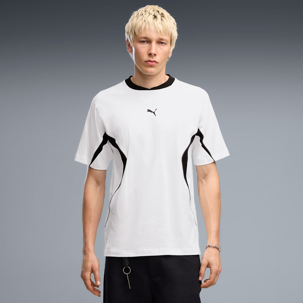 PUMA Sport Relaxed Colourblocked Tee Men - PUMA White - on model