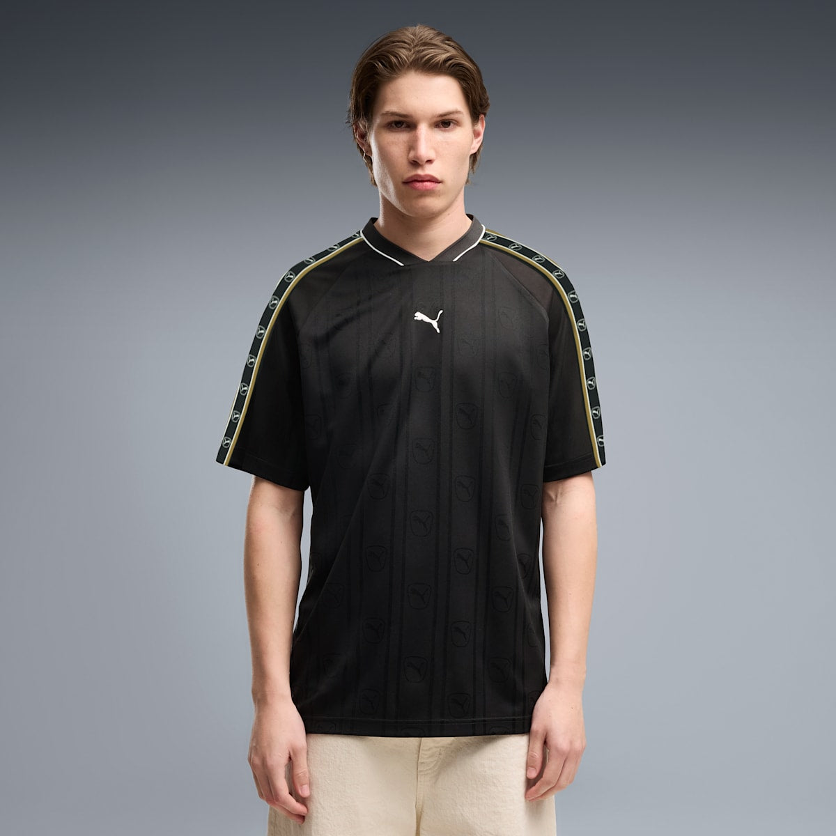 PUMA Class Relaxed Tee Men - PUMA Black - on model