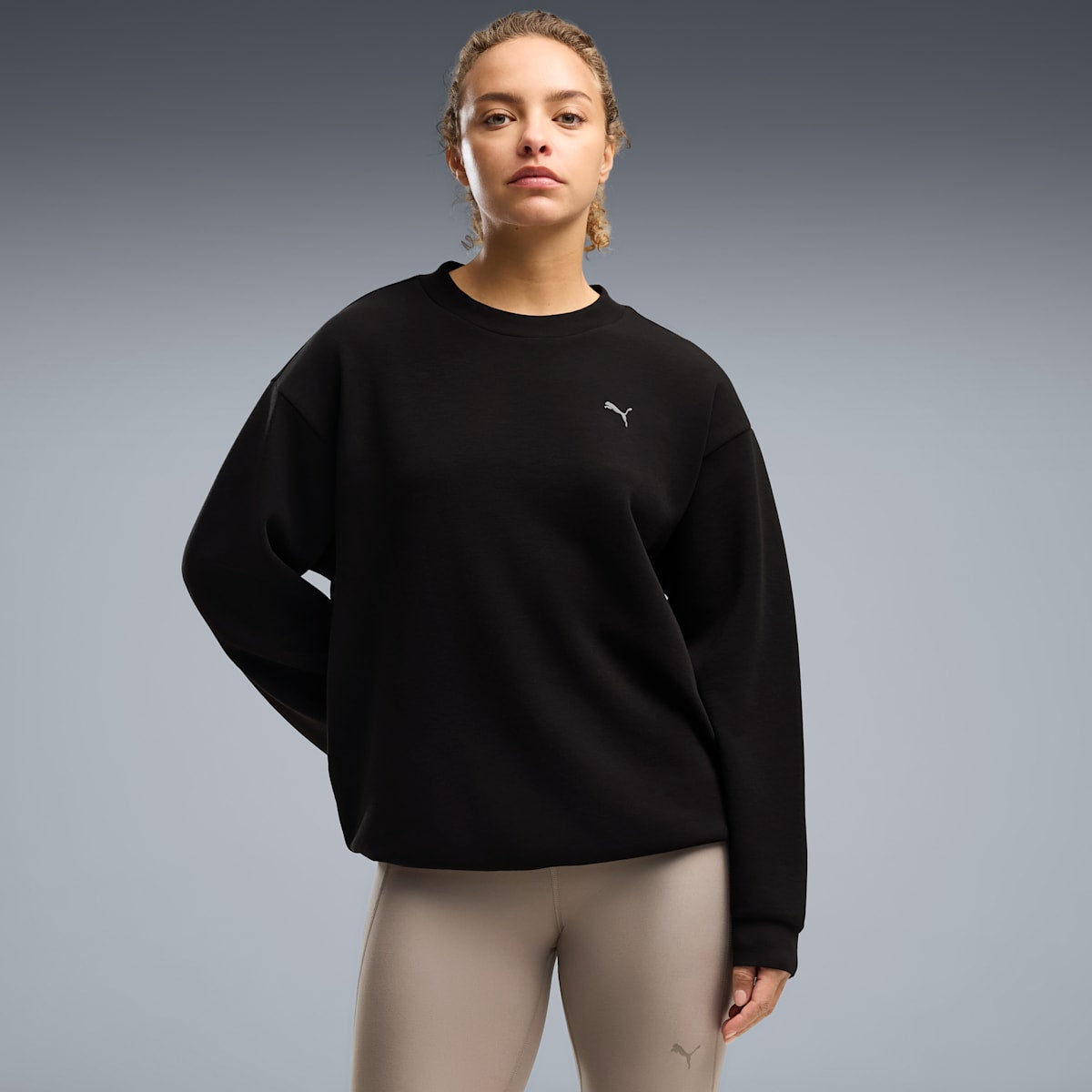 CLOUDSPUN Relaxed Crew Neck Top Women - PUMA Black - on model
