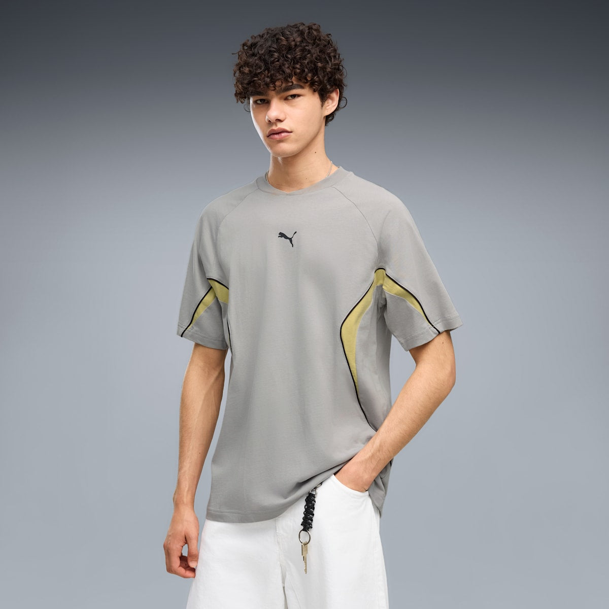PUMA Sport Relaxed Colourblocked Tee Men - Gray Echo - on model