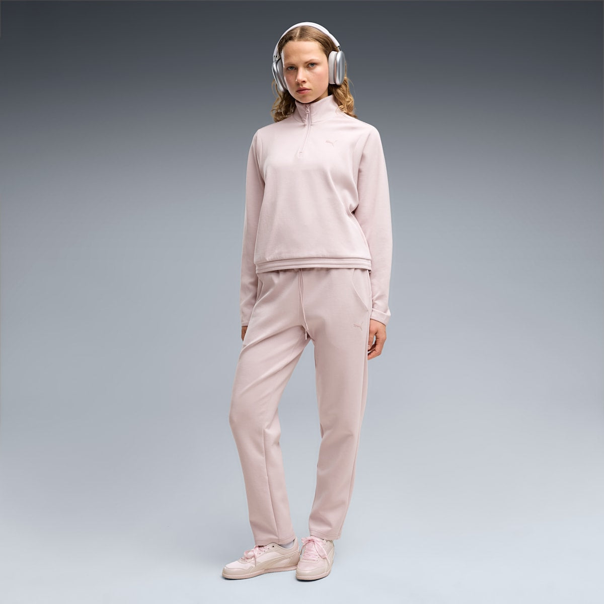 PUMATECH SENSE Pants Women - Misty Pink - on model