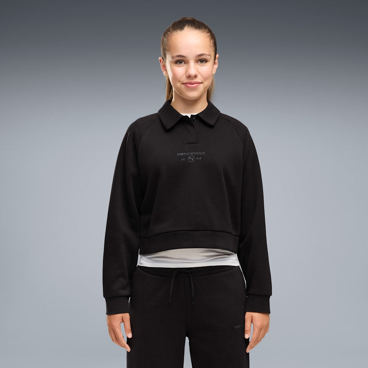 PUMA Class Relaxed Cropped Fleece Sweatshirt Youth - PUMA Black - on model