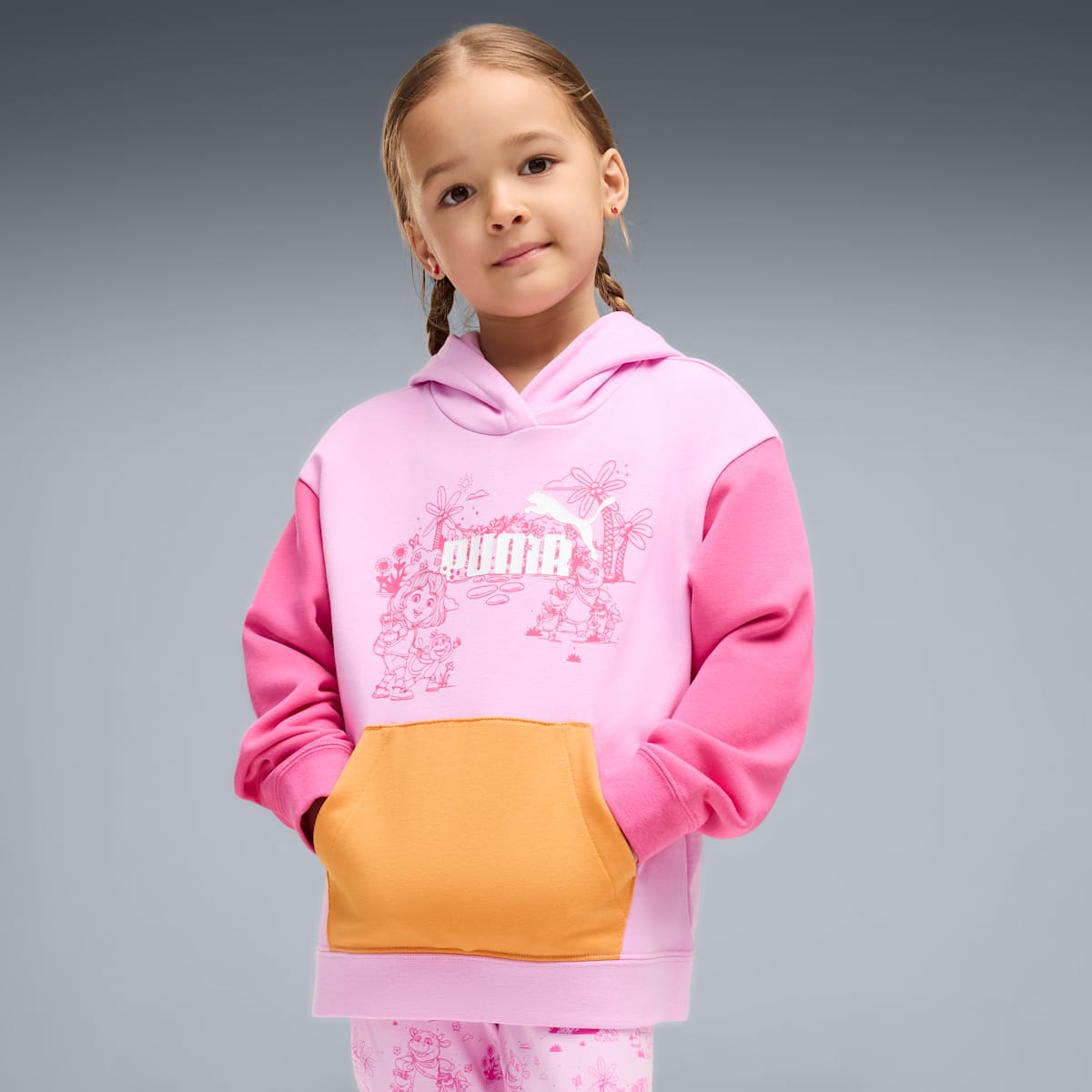 PUMA x DORA THE EXPLORER Relaxed Graphic Hoodie Kids - Mauve Glow - on model