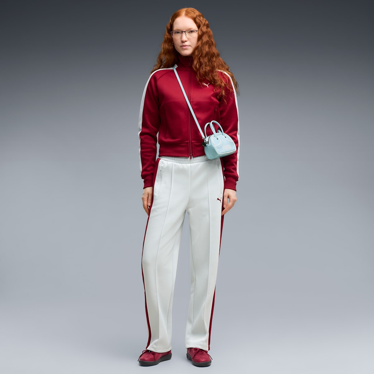 T7 Always On Straight Track Pants Women - Créme De Mint-Garnet Glow - on model