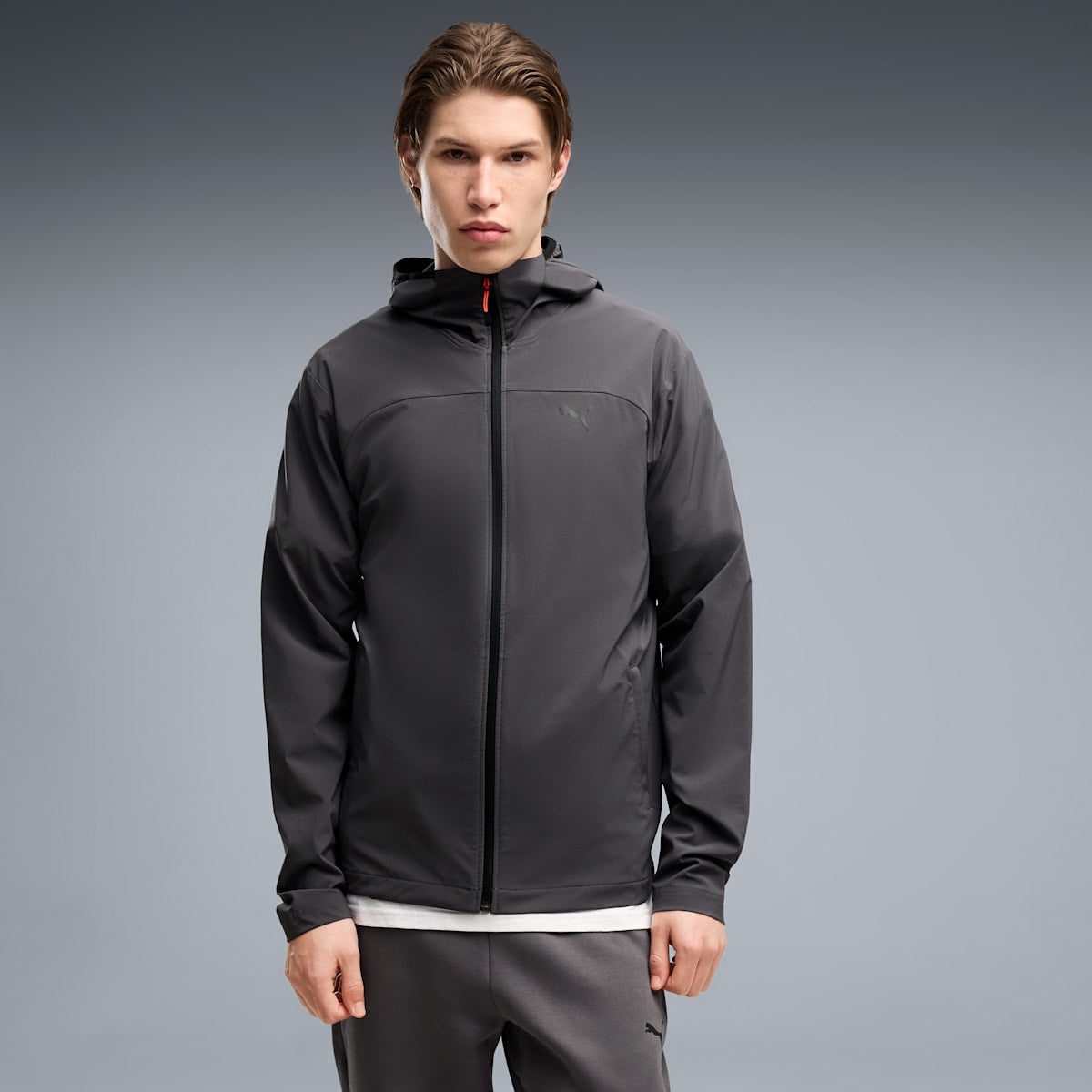 PUMATECH Slim 4-Way Stretch Woven Jacket Men - Colour 34 - on model