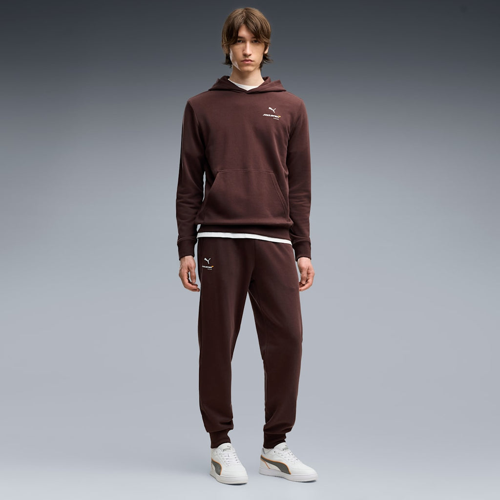 McLAREN RACING Essentials Pants Men - Colour 15 - on model