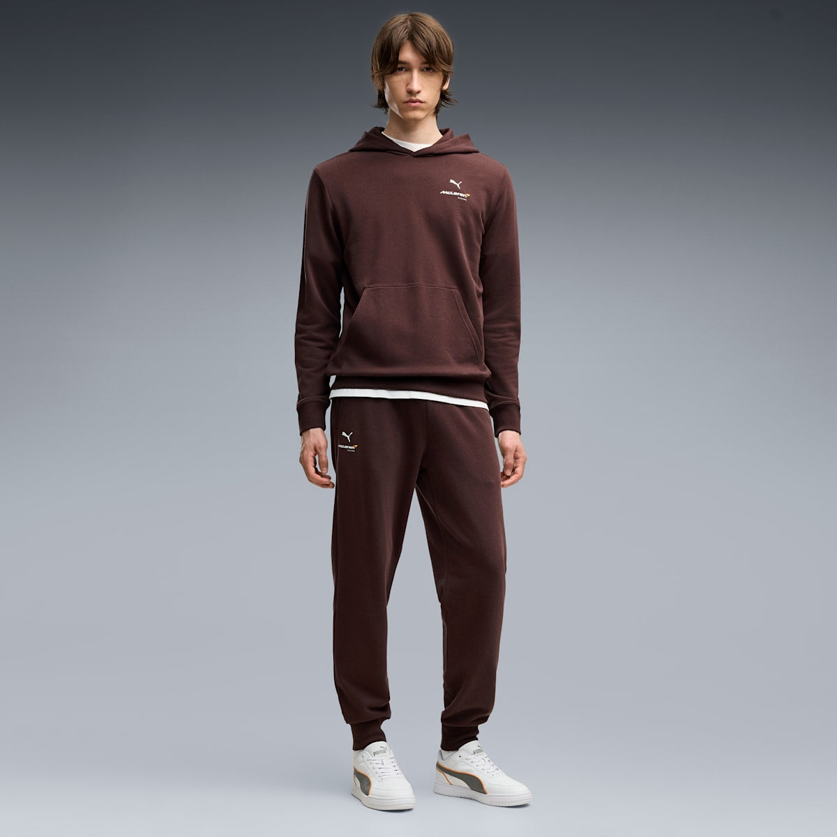 McLAREN RACING Essentials Pants Men - Colour 15 - on model