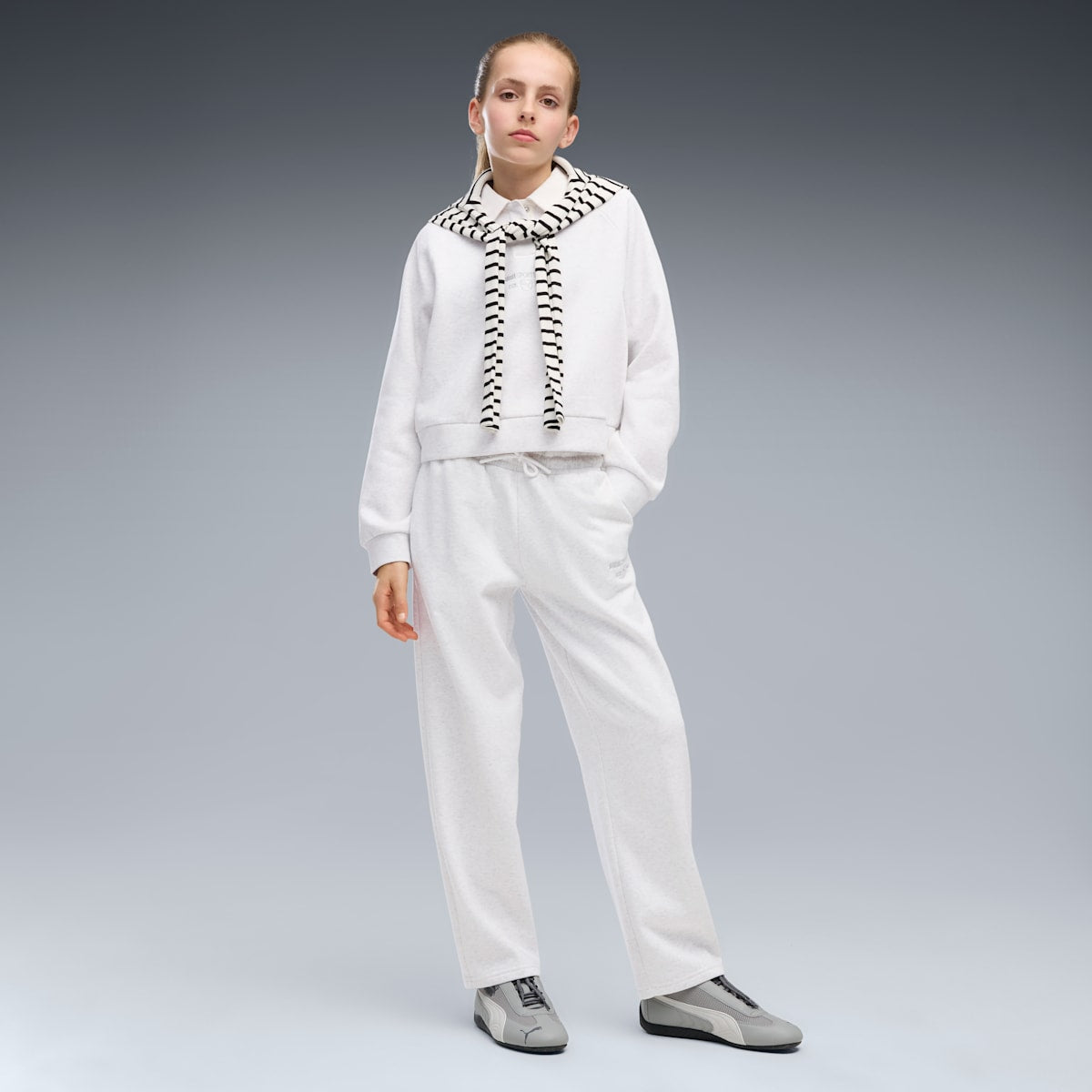 PUMA Class Straight Leg Fleece Pants Youth - White Glow Heather - on model