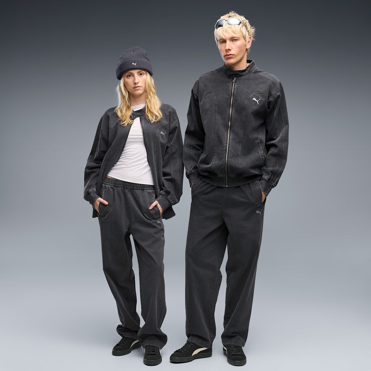 FUTURE.PUMA.ARCHIVE Relaxed Washed Twill Track Pants Unisex - PUMA Black - on model