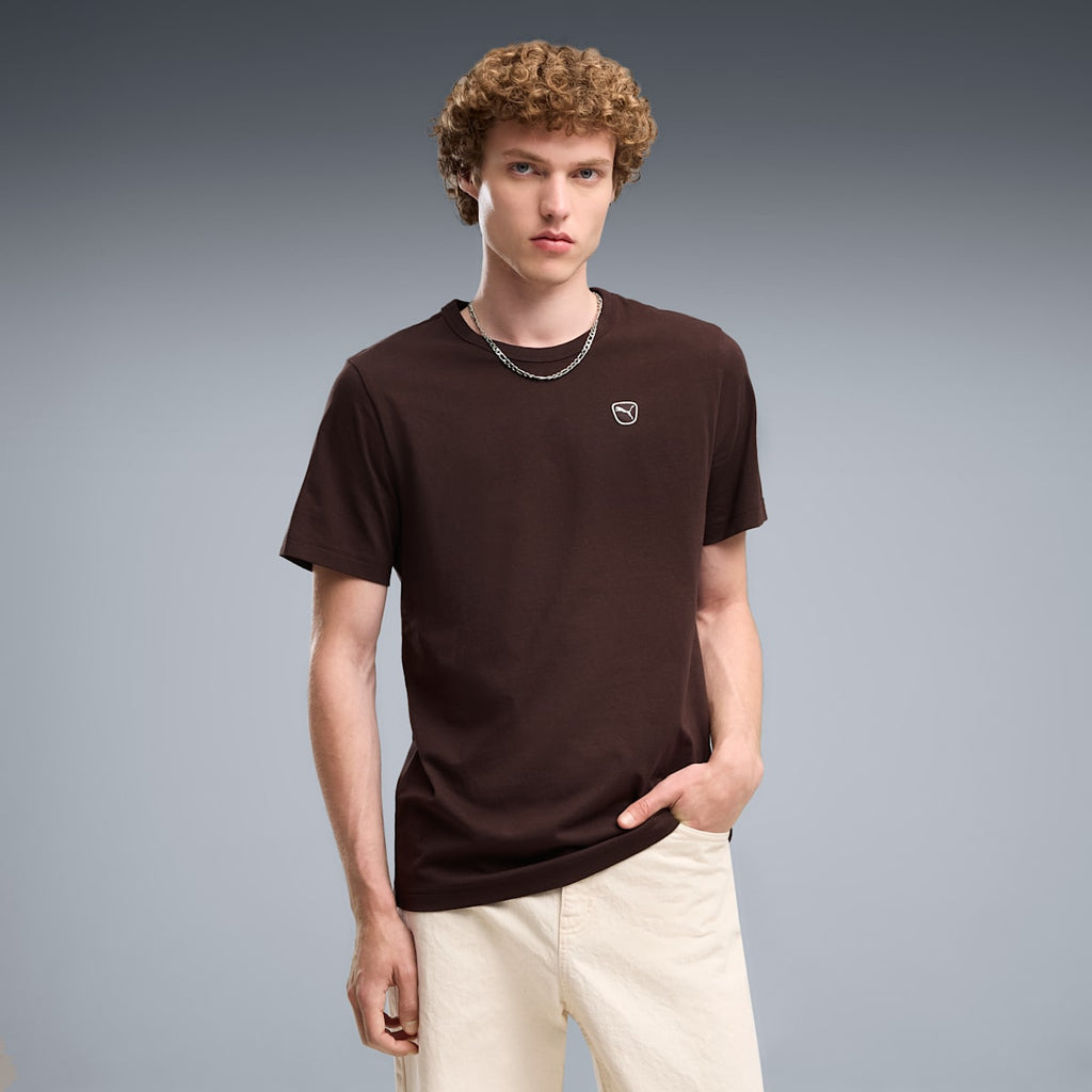 Essentials Elevated Tee Men - Chocolate Fondue - on model