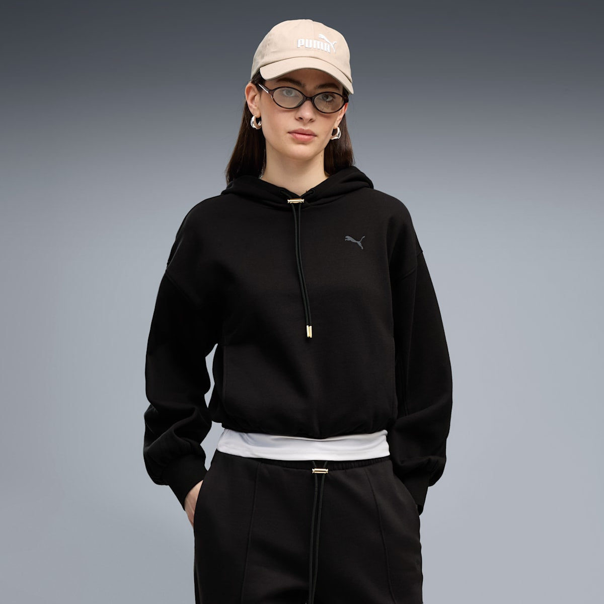 HER Relaxed Fleece Hoodie Women - PUMA Black - on model