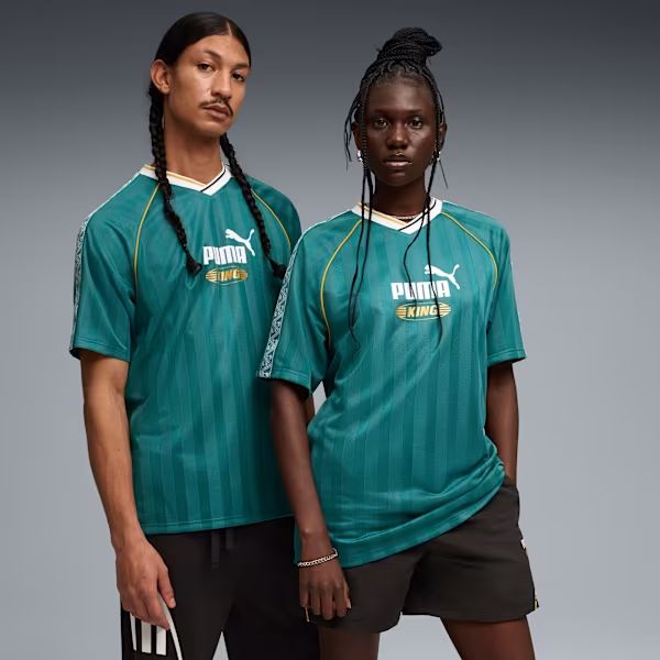 KING Relaxed Football Jersey Unisex - Emerald Ice model view